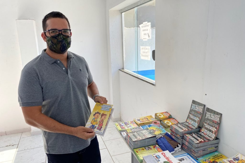 Superintendência de Trânsito disponibiliza matérias educativos para o cidadão eunapolitano