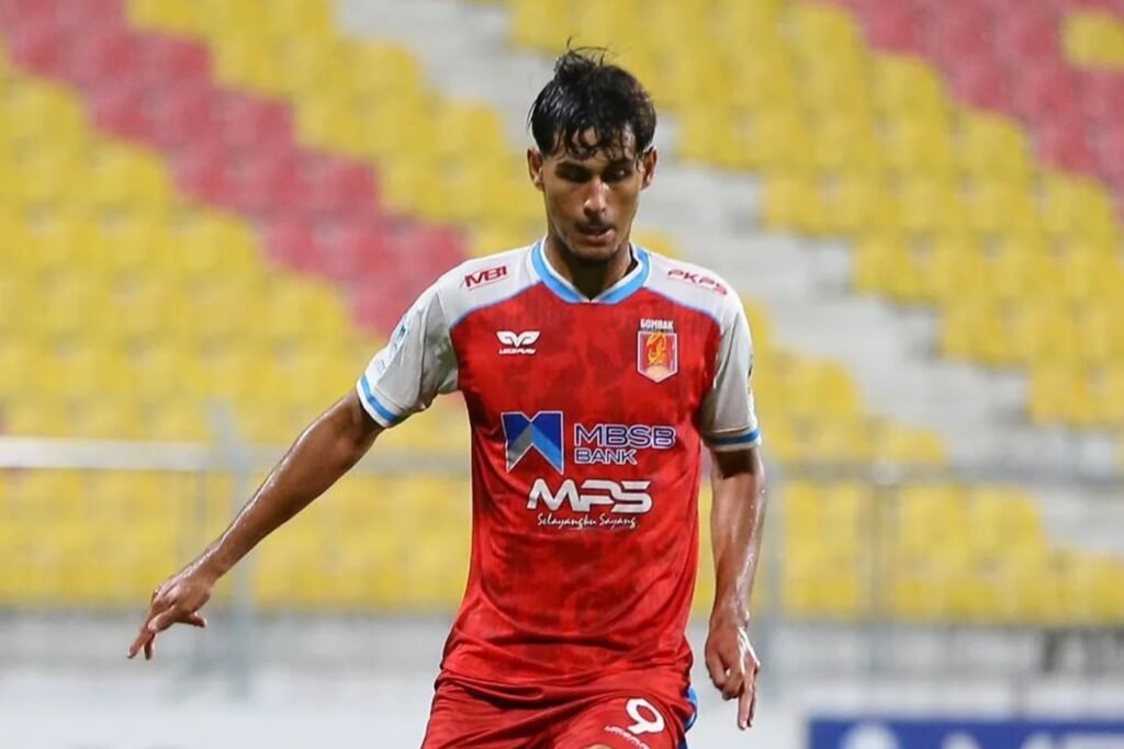 Atacante de Arraial d’Ajuda brilha na Europa e na Ásia: Emanuel Covelloni é destaque internacional