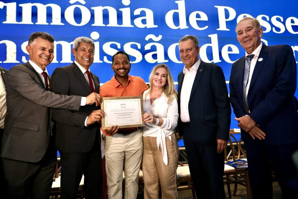 Luizinho, prefeito de Itagimirim, é diplomado como novo Diretor de Desenvolvimento Econômico da Federação de Consórcios Públicos do Estado da Bahia