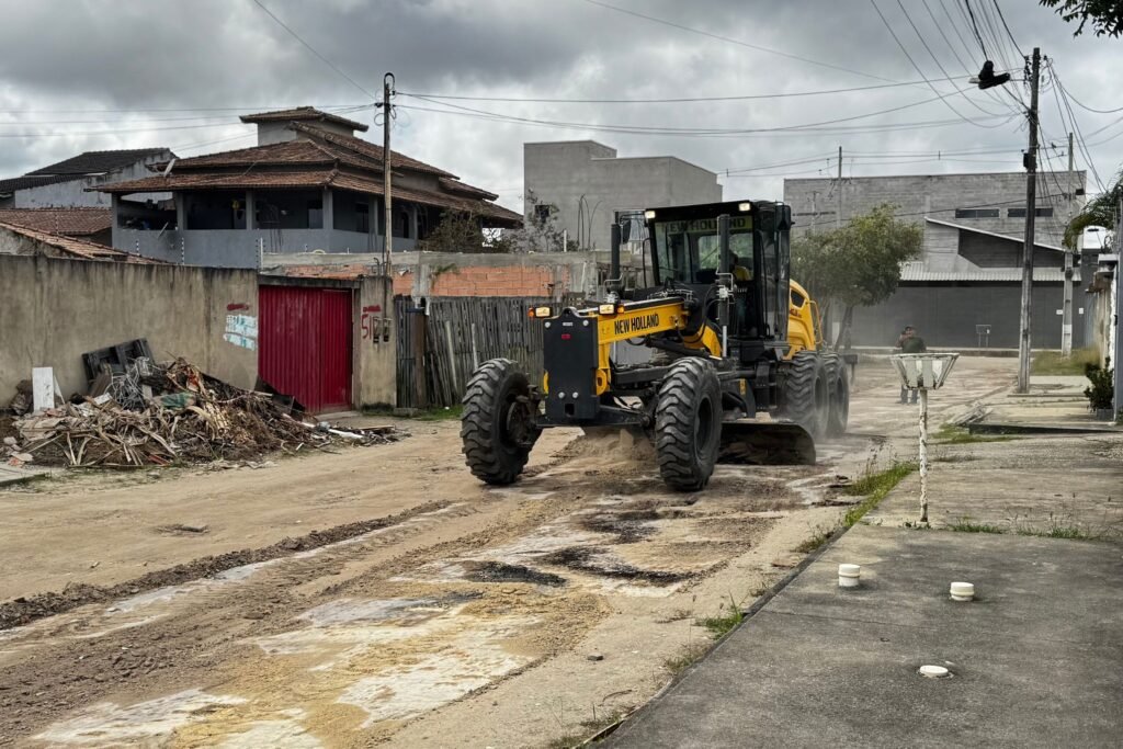 Secretário Tito Fonseca Promove Recuperação de Ruas em Eunápolis com Nova Equipe
