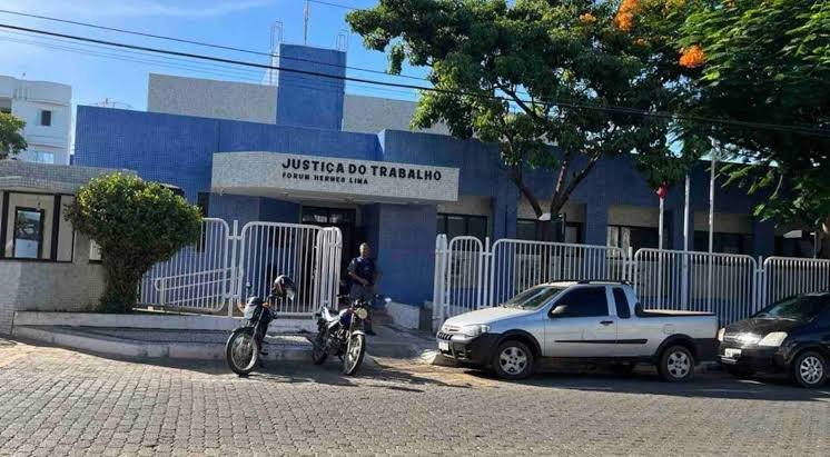 JUSTIÇA DO TRABALHO BLOQUEIA NOVAMENTE MAIS DE 2 MILHÕES DO HOSPITAL REGIONAL EM EUNÁPOLIS