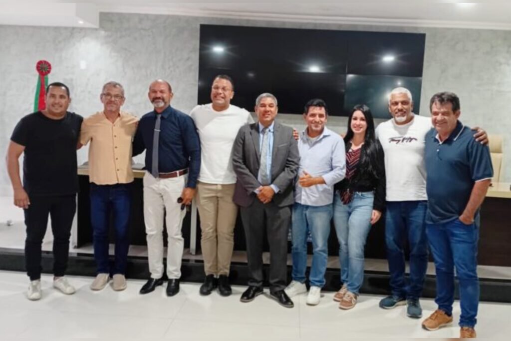 Reinaldo Farofa Assume Mandato na Câmara Municipal de Porto Seguro em Cerimônia