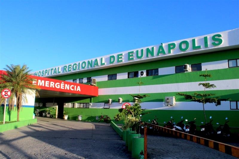 Caos no Hospital Regional de Eunápolis: Demissões em Massa de Funcionários