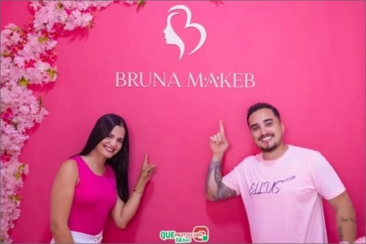 A história de um jovem casal que transformou as vendas online à bela trajetória e o sucesso da Bruna Makeb Cosméticos