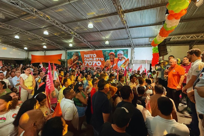Encontro de Neto Guerrieri Mobiliza Eunápolis e Reúne Lideranças em Grande Evento Político